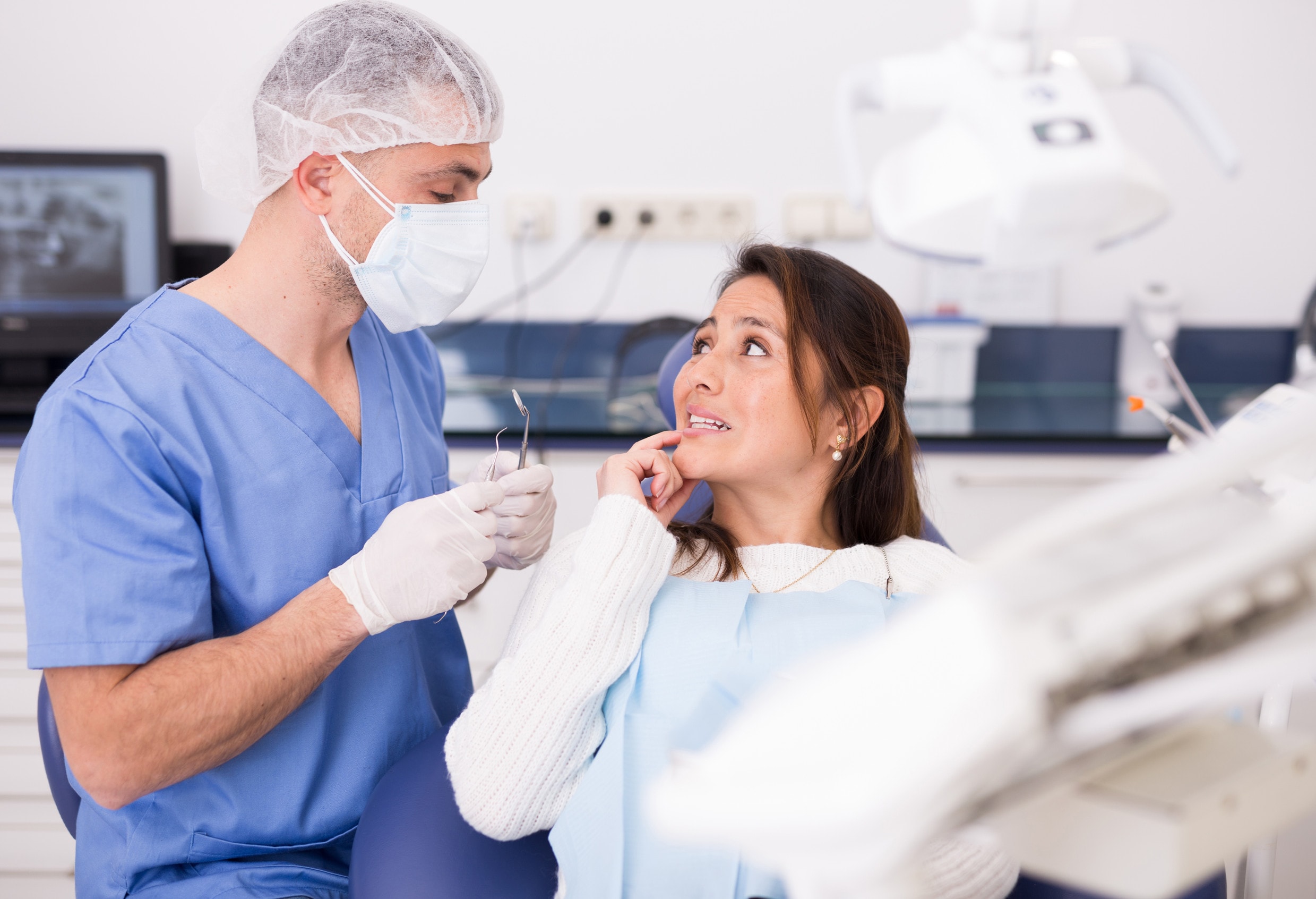 Manutenzione e durata degli impianti dentali.